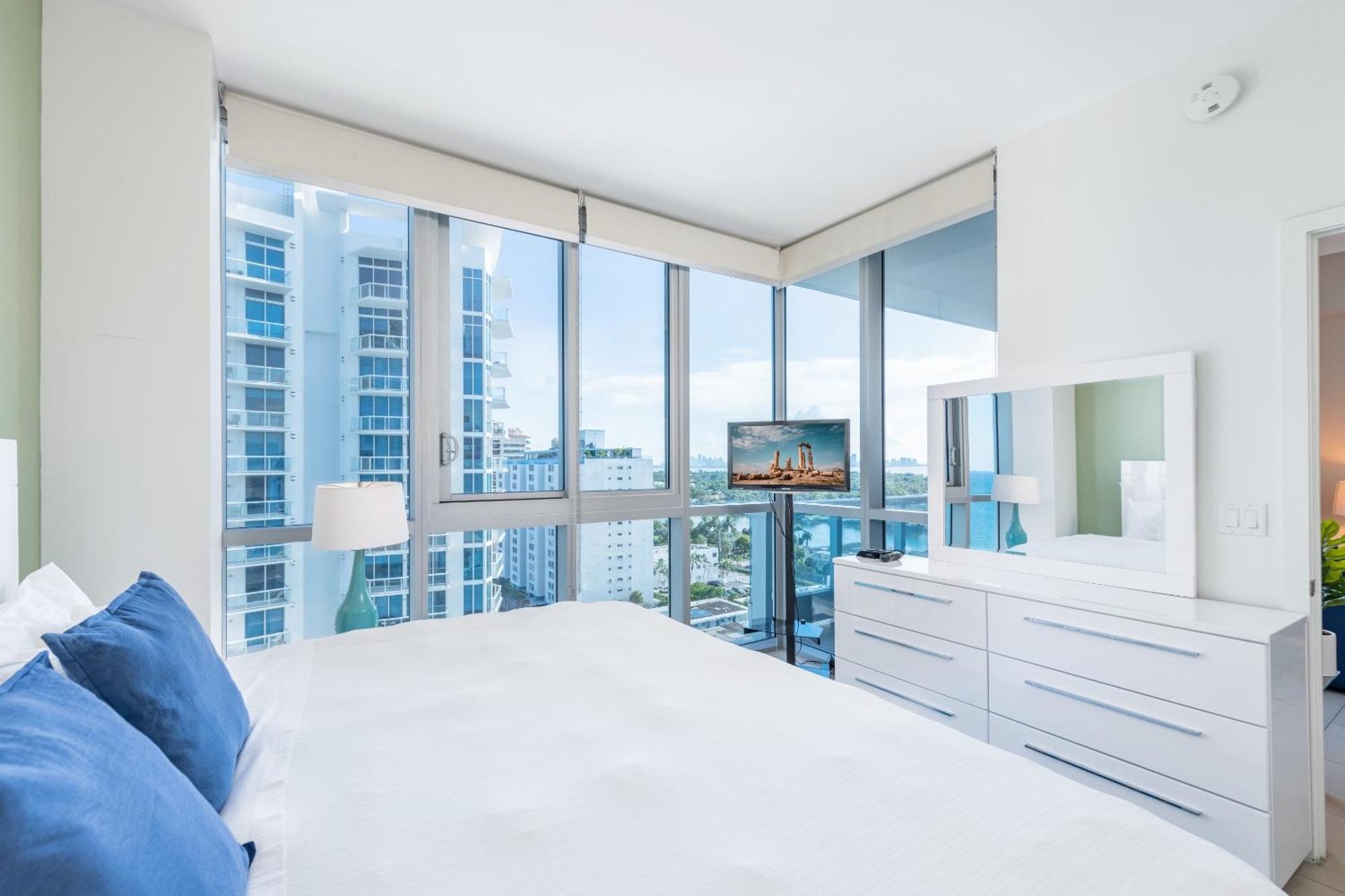 Bluebird Suites Monte Carlo 迈阿密海滩 客房 照片