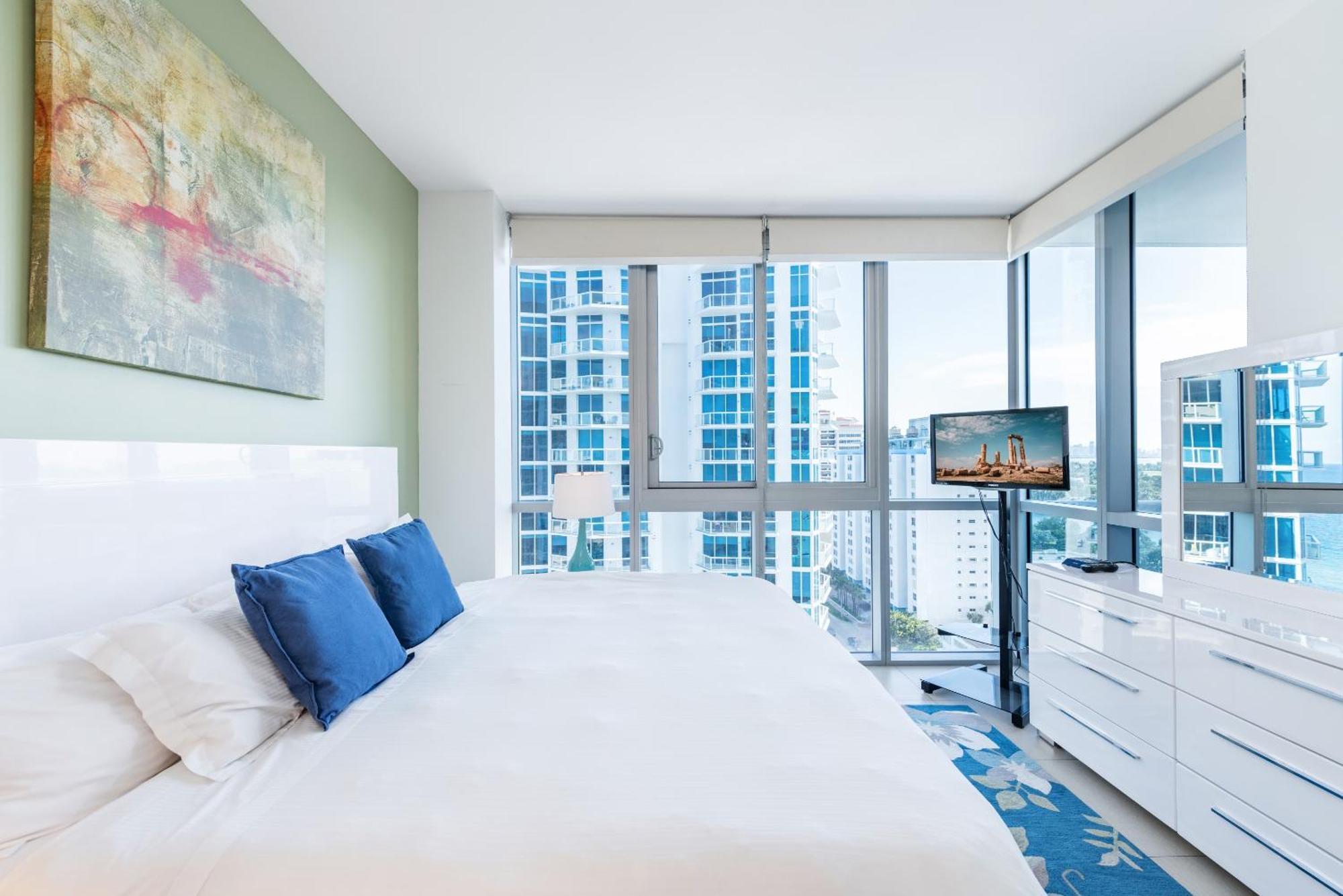 Bluebird Suites Monte Carlo 迈阿密海滩 客房 照片